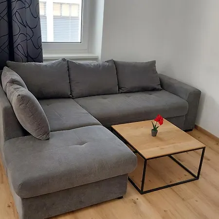 4 - Premium Linz
